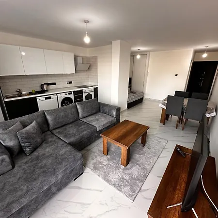 Kyrenia Center, 1room Bluepalm Site With Pool Lägenhet Paphos